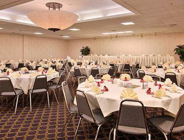 Ramada Fairview Heights Hotel Restaurante foto